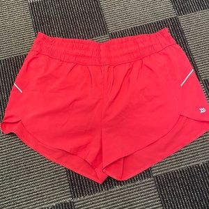 All in Motion Mid-Rise Run Shorts (XL)